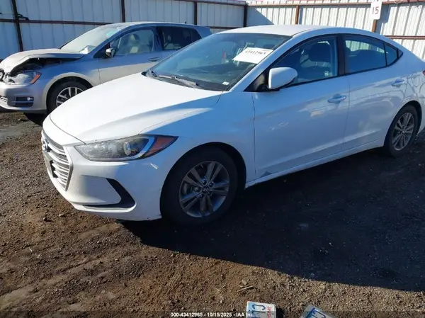 5NPD84LF2JH289114 2018 HYUNDAI ELANTRA - Image 2