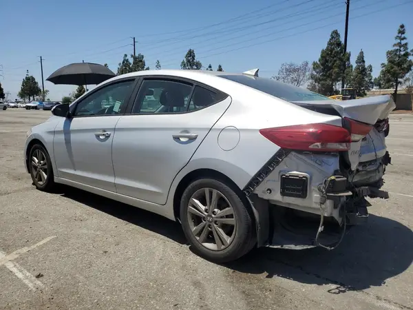 5NPD84LF2JH292496 2018 HYUNDAI ELANTRA - Image 2