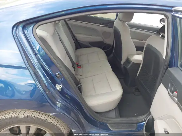 5NPD84LF2JH293437 2018 HYUNDAI ELANTRA - Image 8