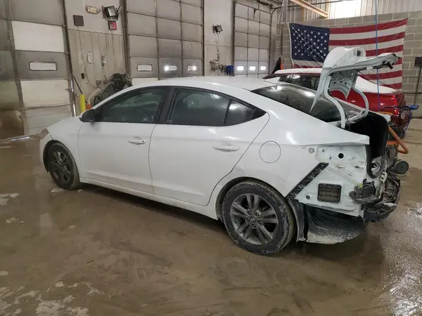 5NPD84LF2JH293762 2018 HYUNDAI ELANTRA - Image 2