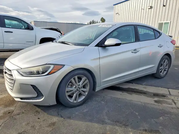 5NPD84LF2JH296211 2018 HYUNDAI ELANTRA - Image 1
