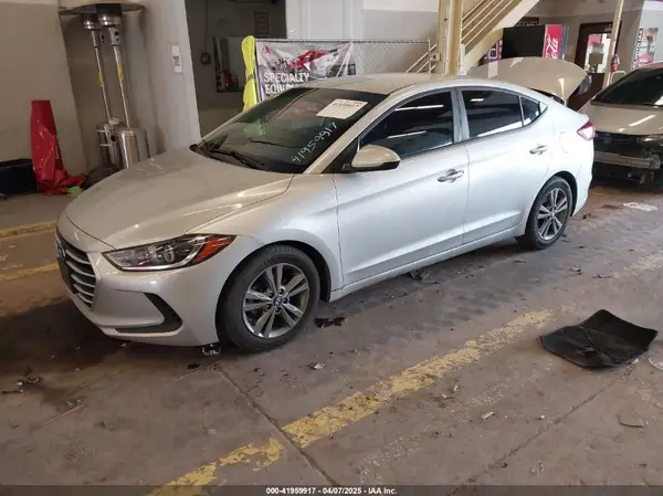 5NPD84LF2JH296774 2018 HYUNDAI ELANTRA - Image 2
