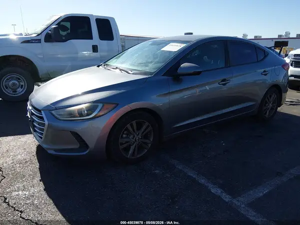 5NPD84LF2JH297682 2018 HYUNDAI ELANTRA - Image 2