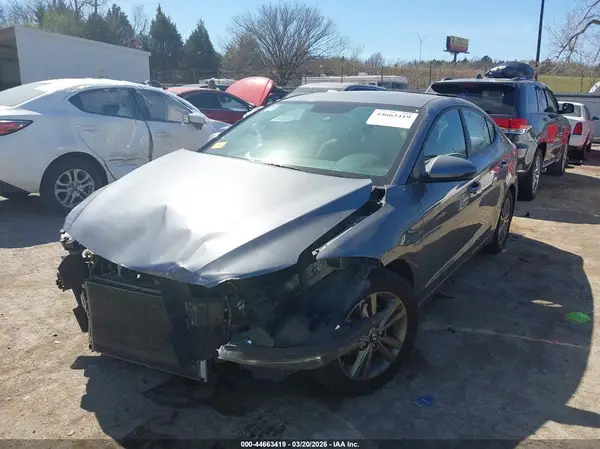 5NPD84LF2JH299187 2018 HYUNDAI ELANTRA - Image 2