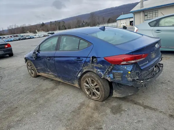 5NPD84LF2JH299979 2018 HYUNDAI ELANTRA - Image 2