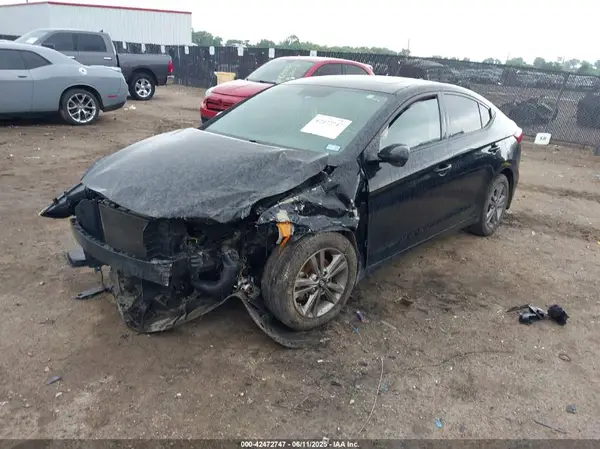 5NPD84LF2JH299996 2018 HYUNDAI ELANTRA - Image 2