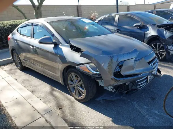 5NPD84LF2JH300161 2018 HYUNDAI ELANTRA - Image 1