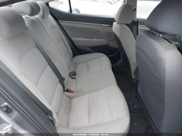 5NPD84LF2JH300306 2018 HYUNDAI ELANTRA - Image 8