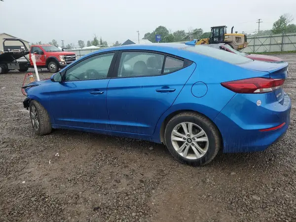 5NPD84LF2JH301312 2018 HYUNDAI ELANTRA - Image 2