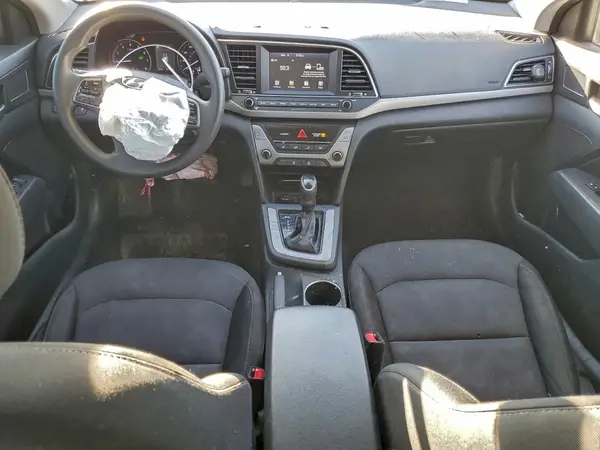 5NPD84LF2JH302251 2018 HYUNDAI ELANTRA - Image 8