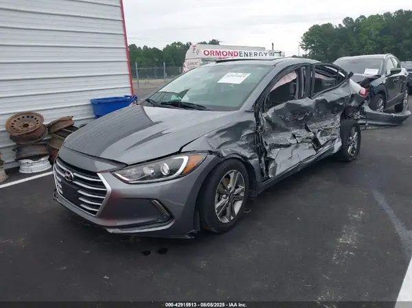 5NPD84LF2JH304422 2018 HYUNDAI ELANTRA - Image 2