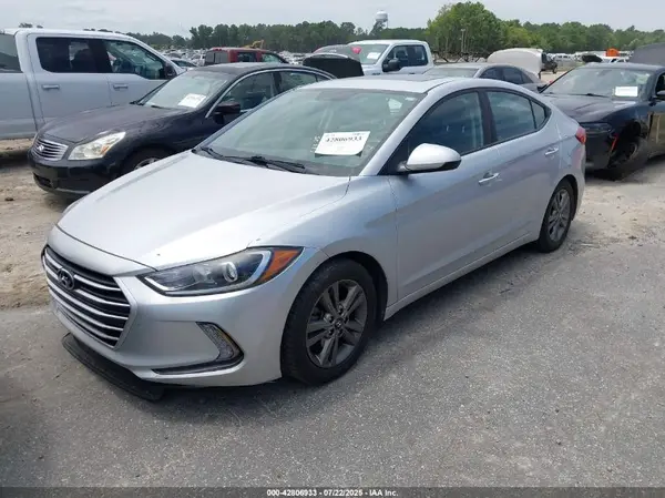 5NPD84LF2JH305506 2018 HYUNDAI ELANTRA - Image 2
