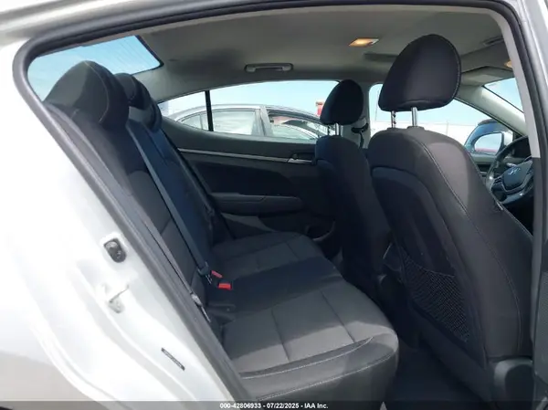 5NPD84LF2JH305506 2018 HYUNDAI ELANTRA - Image 8