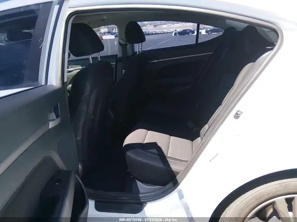 5NPD84LF2JH306333 2018 HYUNDAI ELANTRA - Image 8