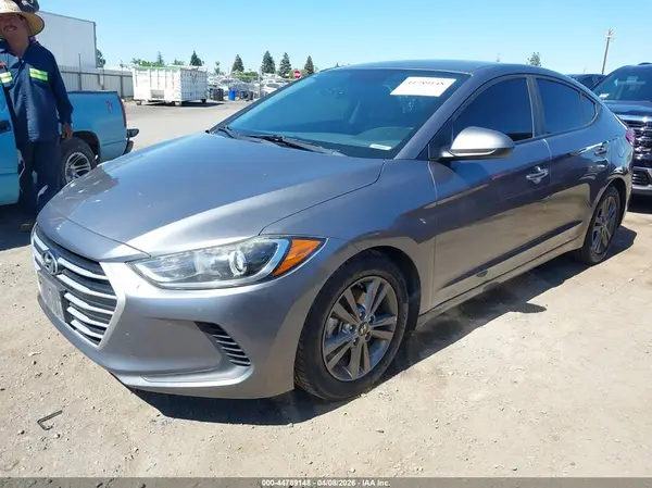 5NPD84LF2JH306882 2018 HYUNDAI ELANTRA - Image 2