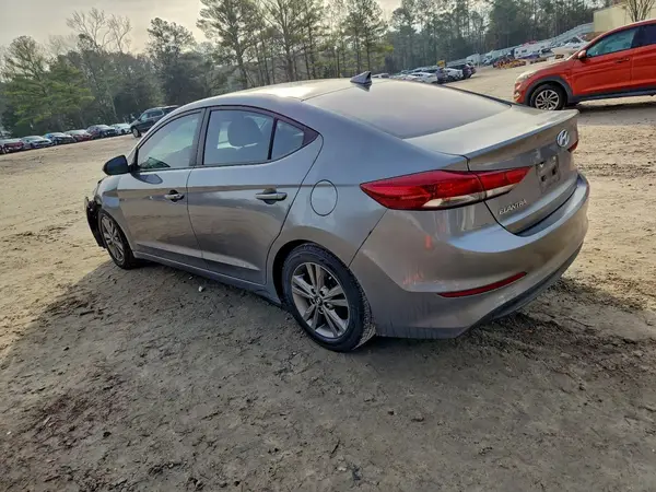 5NPD84LF2JH310110 2018 HYUNDAI ELANTRA - Image 2