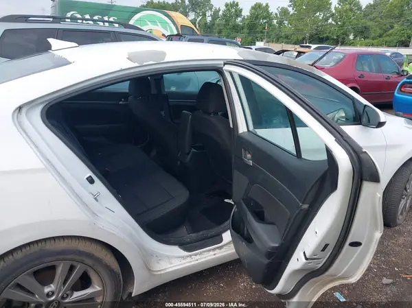 5NPD84LF2JH311290 2018 HYUNDAI ELANTRA - Image 8