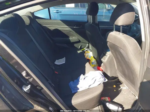 5NPD84LF2JH312651 2018 HYUNDAI ELANTRA - Image 8