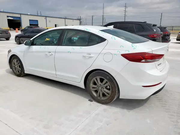 5NPD84LF2JH314223 2018 HYUNDAI ELANTRA - Image 2