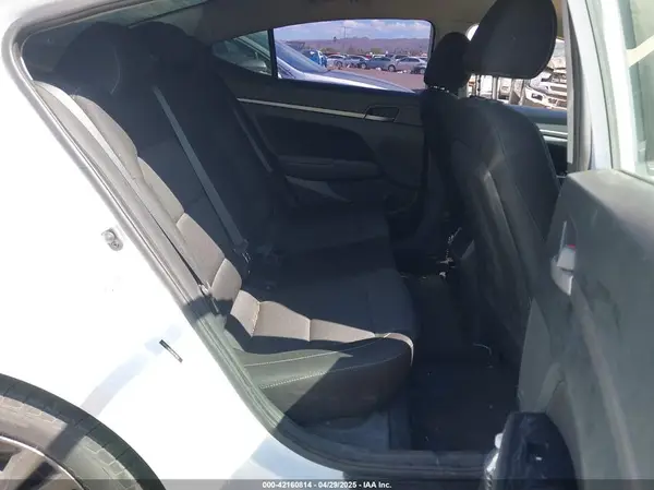 5NPD84LF2JH314822 2018 HYUNDAI ELANTRA - Image 8