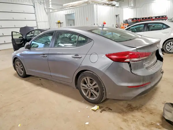 5NPD84LF2JH316022 2018 HYUNDAI ELANTRA - Image 2