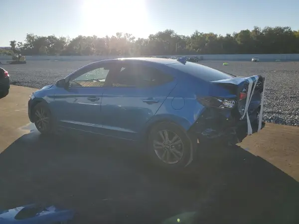 5NPD84LF2JH317364 2018 HYUNDAI ELANTRA - Image 2