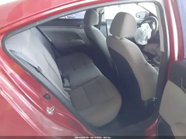 5NPD84LF2JH317574 2018 HYUNDAI ELANTRA - Image 8