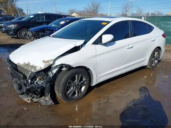 5NPD84LF2JH317946 2018 HYUNDAI ELANTRA - Image 2