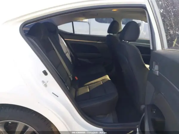 5NPD84LF2JH317946 2018 HYUNDAI ELANTRA - Image 8