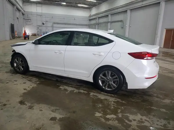 5NPD84LF2JH318188 2018 HYUNDAI ELANTRA - Image 2
