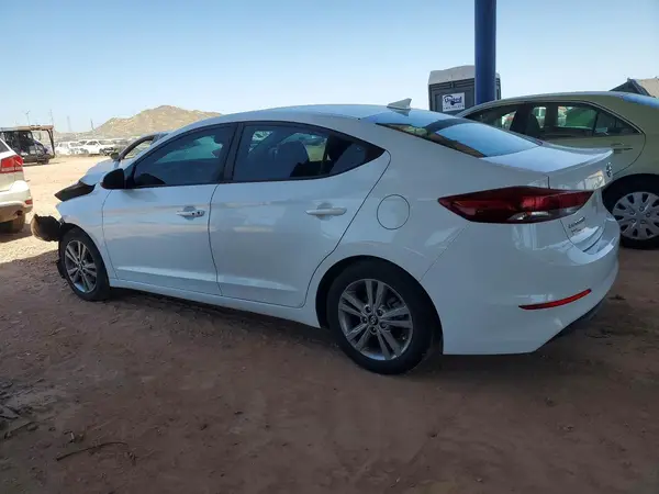 5NPD84LF2JH319602 2018 HYUNDAI ELANTRA - Image 2