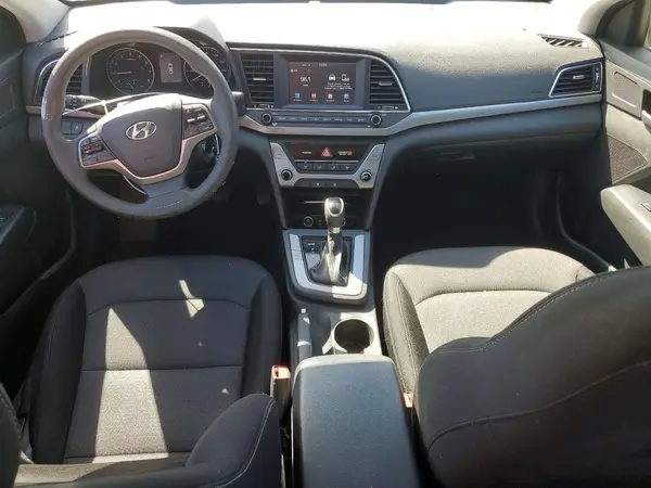 5NPD84LF2JH320300 2018 HYUNDAI ELANTRA - Image 8
