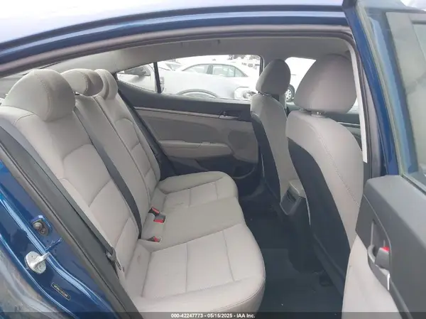 5NPD84LF2JH321009 2018 HYUNDAI ELANTRA - Image 8