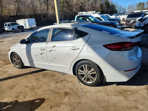 5NPD84LF2JH326517 2018 HYUNDAI ELANTRA - Image 2