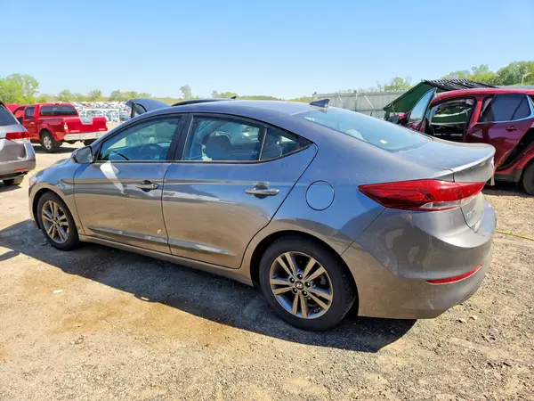 5NPD84LF2JH326808 2018 HYUNDAI ELANTRA - Image 2
