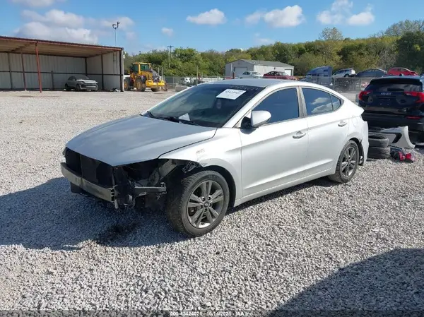 5NPD84LF2JH326985 2018 HYUNDAI ELANTRA - Image 2