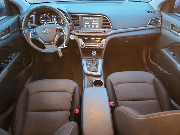 5NPD84LF2JH327666 2018 HYUNDAI ELANTRA - Image 8