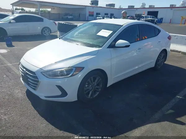 5NPD84LF2JH328476 2018 HYUNDAI ELANTRA - Image 2