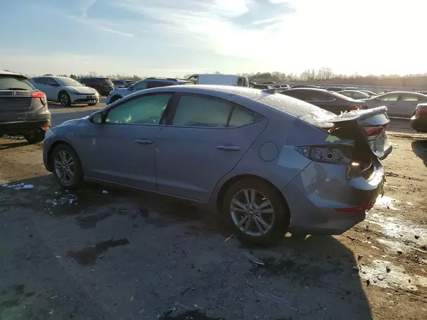 5NPD84LF2JH329451 2018 HYUNDAI ELANTRA - Image 2