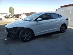 5NPD84LF2JH330180 2018 HYUNDAI ELANTRA