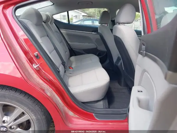 5NPD84LF2JH331202 2018 HYUNDAI ELANTRA - Image 8