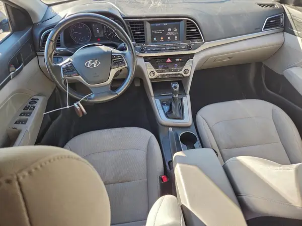 5NPD84LF2JH331779 2018 HYUNDAI ELANTRA - Image 8