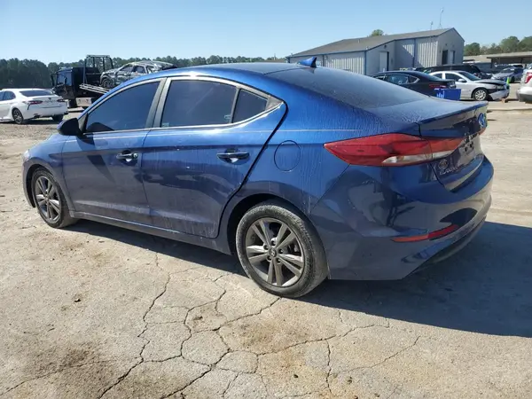5NPD84LF2JH332690 2018 HYUNDAI ELANTRA - Image 2