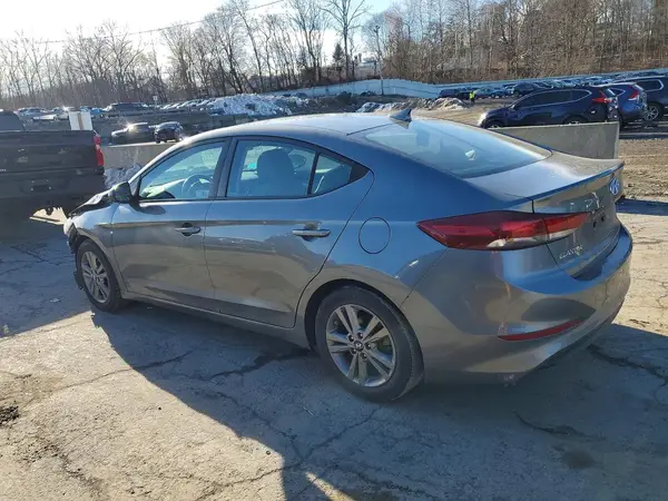 5NPD84LF2JH335590 2018 HYUNDAI ELANTRA - Image 2
