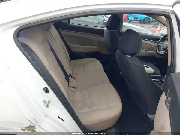 5NPD84LF2JH340403 2018 HYUNDAI ELANTRA - Image 8