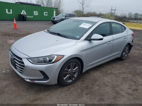 5NPD84LF2JH340871 2018 HYUNDAI ELANTRA - Image 2
