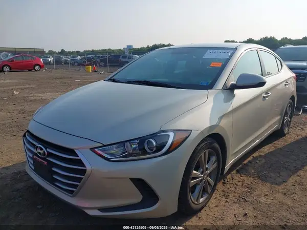 5NPD84LF2JH342118 2018 HYUNDAI ELANTRA - Image 2