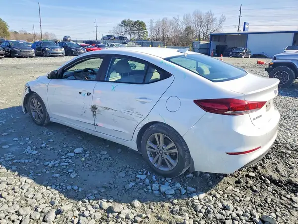 5NPD84LF2JH343253 2018 HYUNDAI ELANTRA - Image 2