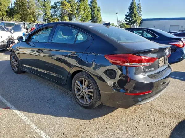 5NPD84LF2JH345231 2018 HYUNDAI ELANTRA - Image 2