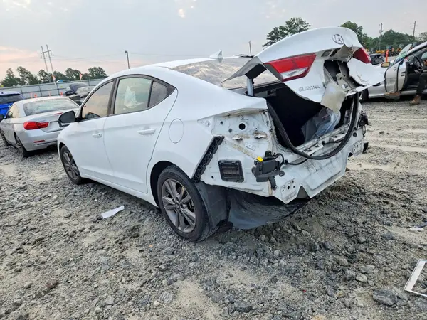 5NPD84LF2JH345746 2018 HYUNDAI ELANTRA - Image 2